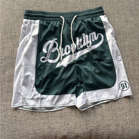 Men’s Brooklyn ROMWE Shorts - Picture 1 of 7